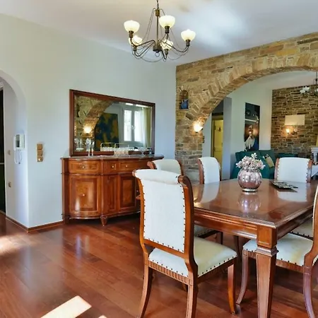 Charming 3-bedroom House In * Tínos