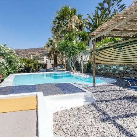 公寓 Charming 3-bedroom House In Tínos